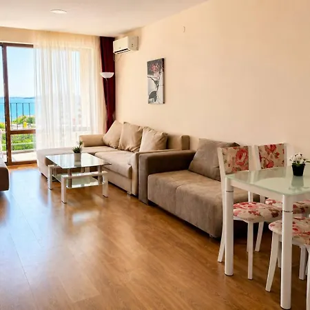 Premier One-bedroom With Sea View Lejlighed